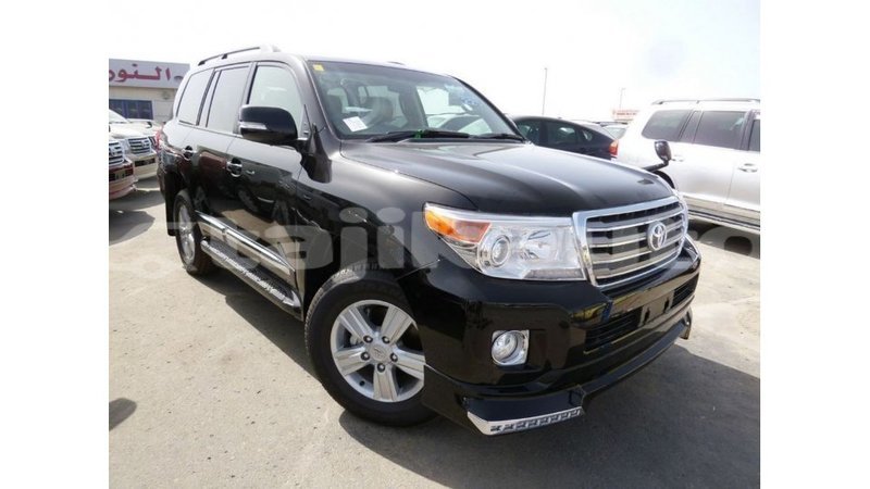 Big with watermark toyota land cruiser dushanbe import dubai 2441