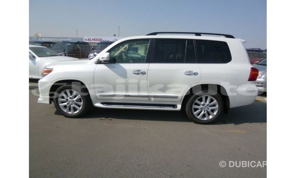 Buy Import Toyota Land Cruiser White Car in Import - Dubai in Dushanbe Buy Import Toyota Land Cruiser White Car in Import - Dubai in Dushanbe