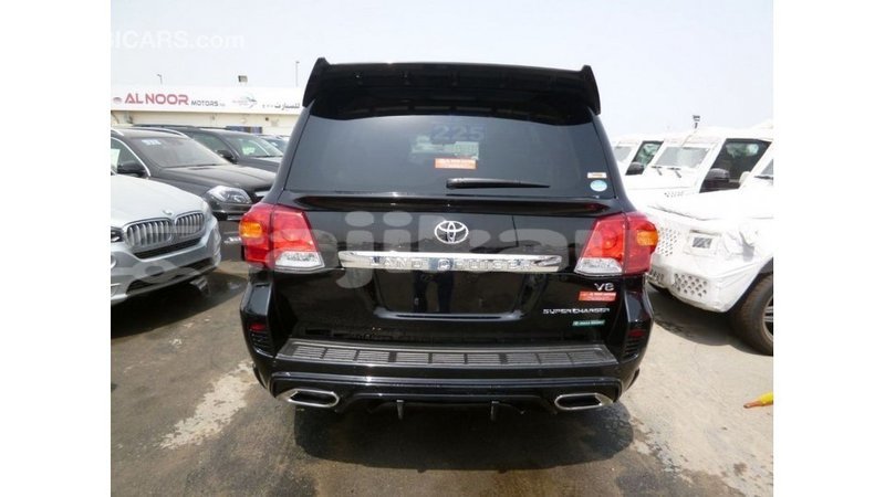 Big with watermark toyota land cruiser dushanbe import dubai 2446