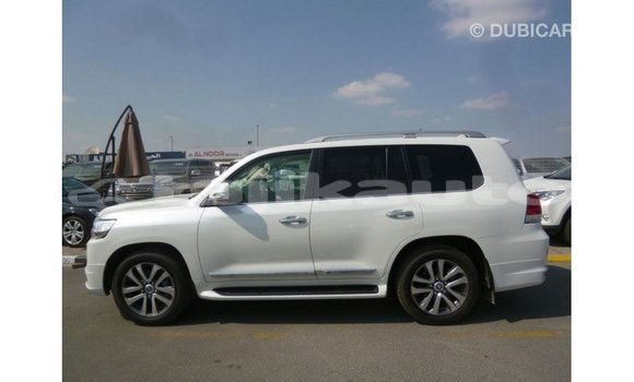 Buy Import Toyota Land Cruiser White Car in Import - Dubai in Dushanbe Buy Import Toyota Land Cruiser White Car in Import - Dubai in Dushanbe
