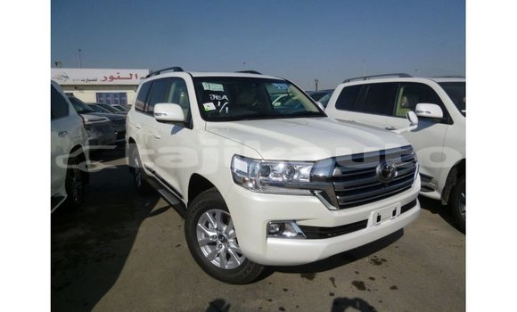 Buy Import Toyota Land Cruiser White Car in Import - Dubai in Dushanbe Buy Import Toyota Land Cruiser White Car in Import - Dubai in Dushanbe