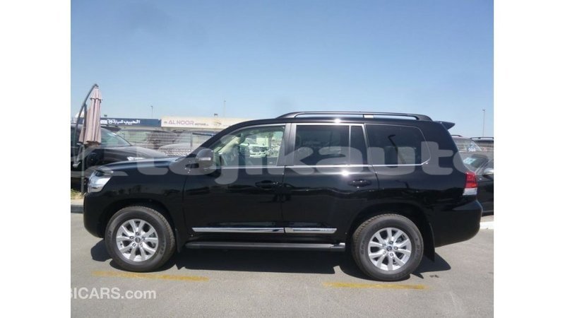 Big with watermark toyota land cruiser dushanbe import dubai 2449