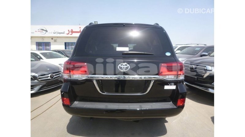 Big with watermark toyota land cruiser dushanbe import dubai 2451