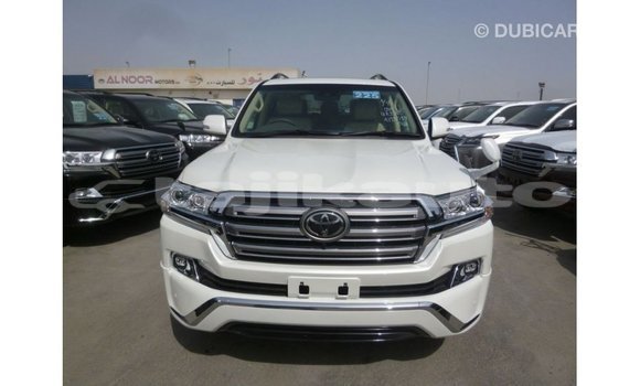 Buy Import Toyota Land Cruiser White Car in Import - Dubai in Dushanbe Buy Import Toyota Land Cruiser White Car in Import - Dubai in Dushanbe