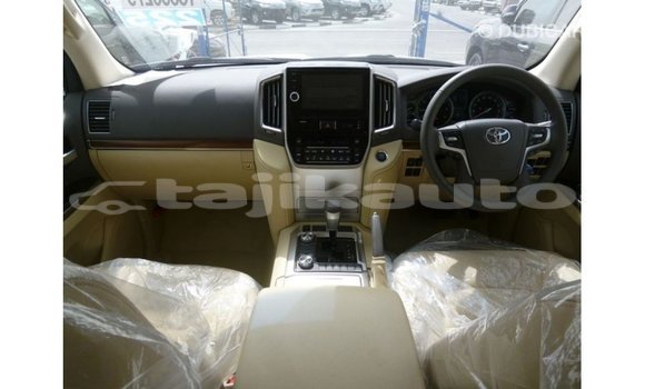 Buy Import Toyota Land Cruiser White Car in Import - Dubai in Dushanbe Buy Import Toyota Land Cruiser White Car in Import - Dubai in Dushanbe