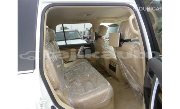 Buy Import Toyota Land Cruiser White Car in Import - Dubai in Dushanbe Buy Import Toyota Land Cruiser White Car in Import - Dubai in Dushanbe