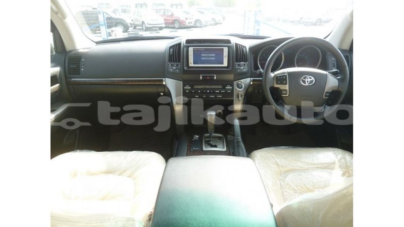Big with watermark toyota land cruiser dushanbe import dubai 2464