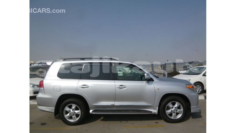 Big with watermark toyota land cruiser dushanbe import dubai 2464