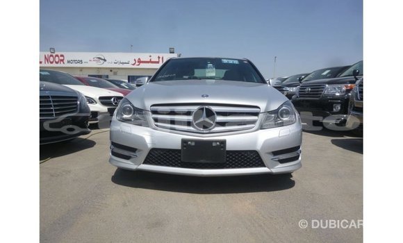Buy Import Mercedes-Benz 200 Other Car in Import - Dubai in Dushanbe Buy Import Mercedes-Benz 200 Other Car in Import - Dubai in Dushanbe