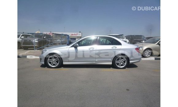 Buy Import Mercedes-Benz 200 Other Car in Import - Dubai in Dushanbe Buy Import Mercedes-Benz 200 Other Car in Import - Dubai in Dushanbe