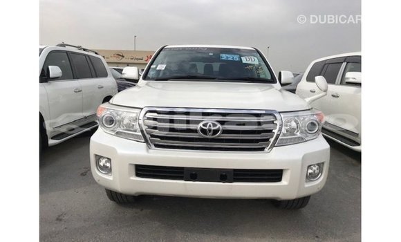 Buy Import Toyota Land Cruiser White Car in Import - Dubai in Dushanbe Buy Import Toyota Land Cruiser White Car in Import - Dubai in Dushanbe