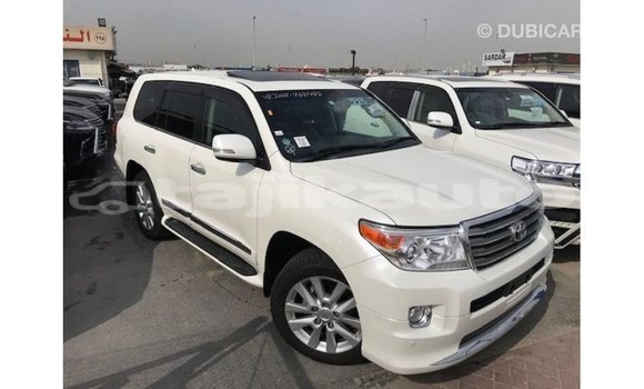 Buy Import Toyota Land Cruiser White Car in Import - Dubai in Dushanbe Buy Import Toyota Land Cruiser White Car in Import - Dubai in Dushanbe