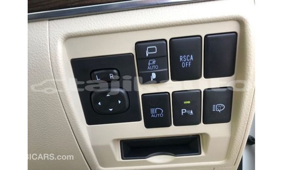 Buy Import Toyota Land Cruiser White Car in Import - Dubai in Dushanbe Buy Import Toyota Land Cruiser White Car in Import - Dubai in Dushanbe