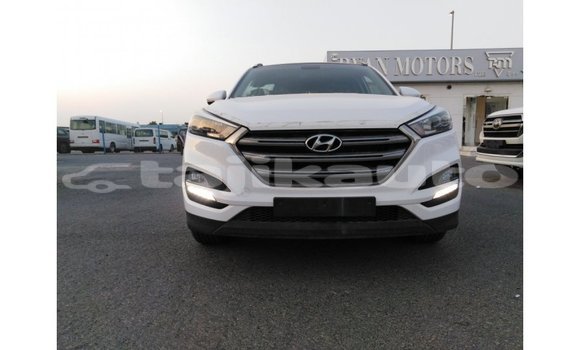 Buy Import Hyundai Tucson White Car in Import - Dubai in Dushanbe Buy Import Hyundai Tucson White Car in Import - Dubai in Dushanbe