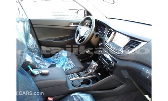 Buy Import Hyundai Tucson White Car in Import - Dubai in Dushanbe Buy Import Hyundai Tucson White Car in Import - Dubai in Dushanbe