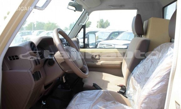 Buy Import Toyota Land Cruiser Beige Car in Import - Dubai in Dushanbe Buy Import Toyota Land Cruiser Beige Car in Import - Dubai in Dushanbe
