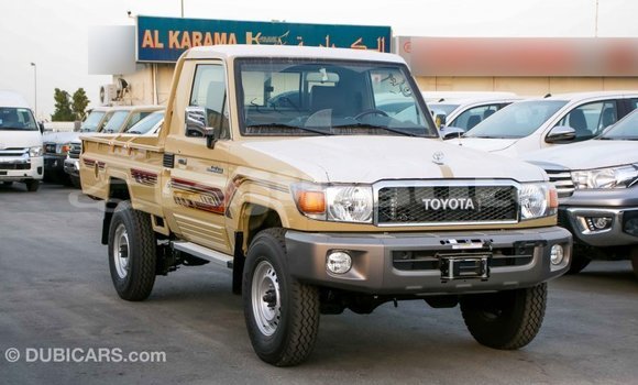 Buy Import Toyota Land Cruiser Beige Car in Import - Dubai in Dushanbe Buy Import Toyota Land Cruiser Beige Car in Import - Dubai in Dushanbe