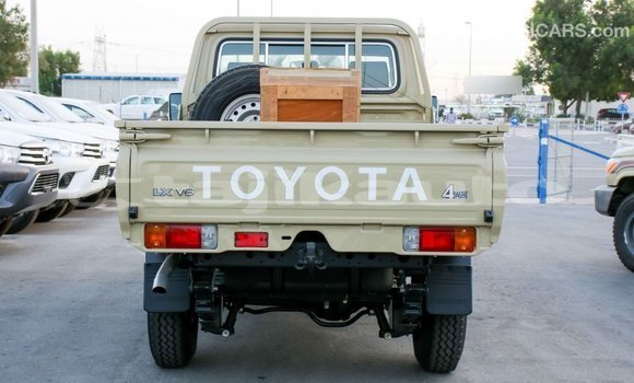 Buy Import Toyota Land Cruiser Beige Car in Import - Dubai in Dushanbe Buy Import Toyota Land Cruiser Beige Car in Import - Dubai in Dushanbe