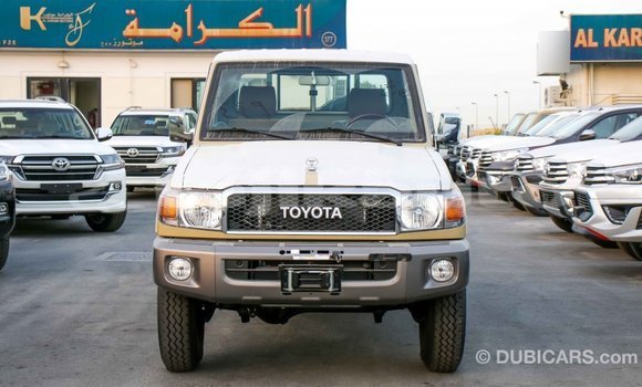 Buy Import Toyota Land Cruiser Beige Car in Import - Dubai in Dushanbe Buy Import Toyota Land Cruiser Beige Car in Import - Dubai in Dushanbe