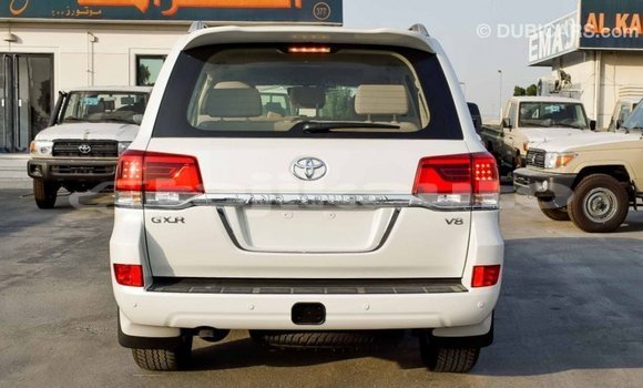 Buy Import Toyota Land Cruiser White Car in Import - Dubai in Dushanbe Buy Import Toyota Land Cruiser White Car in Import - Dubai in Dushanbe