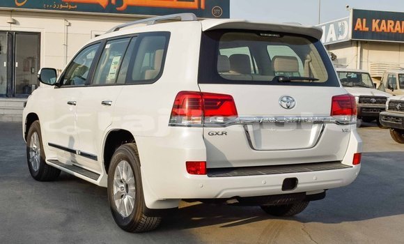 Buy Import Toyota Land Cruiser White Car in Import - Dubai in Dushanbe Buy Import Toyota Land Cruiser White Car in Import - Dubai in Dushanbe