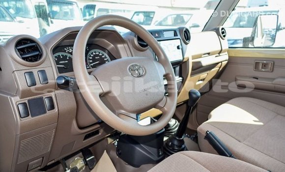 Buy Import Toyota Land Cruiser Beige Car in Import - Dubai in Dushanbe Buy Import Toyota Land Cruiser Beige Car in Import - Dubai in Dushanbe