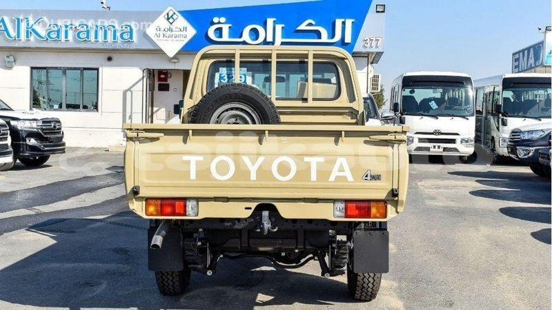 Big with watermark toyota land cruiser dushanbe import dubai 2498