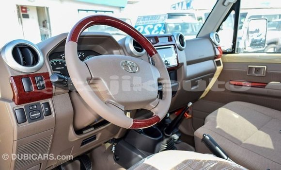 Buy Import Toyota Land Cruiser Beige Car in Import - Dubai in Dushanbe Buy Import Toyota Land Cruiser Beige Car in Import - Dubai in Dushanbe