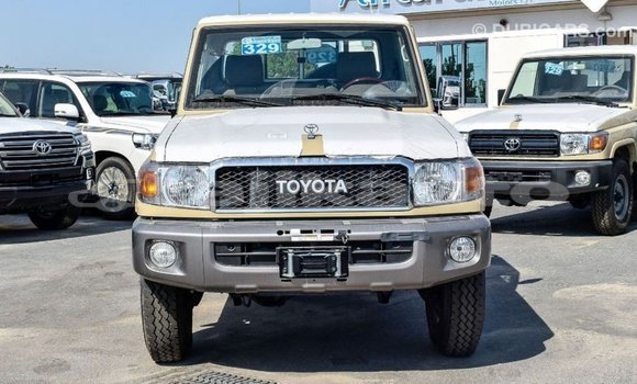 Buy Import Toyota Land Cruiser Beige Car in Import - Dubai in Dushanbe Buy Import Toyota Land Cruiser Beige Car in Import - Dubai in Dushanbe