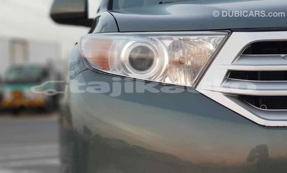 Buy Import Toyota Highlander Green Car in Import - Dubai in Dushanbe Buy Import Toyota Highlander Green Car in Import - Dubai in Dushanbe
