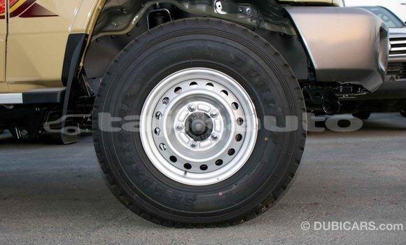 Buy Import Toyota Land Cruiser Beige Car in Import - Dubai in Dushanbe Buy Import Toyota Land Cruiser Beige Car in Import - Dubai in Dushanbe