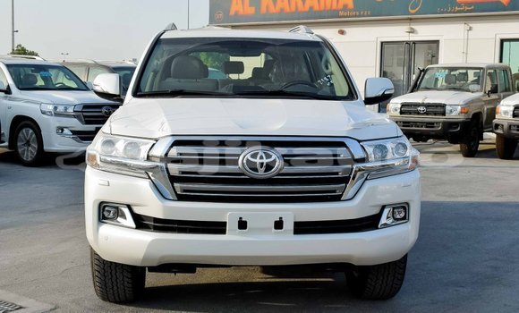Buy Import Toyota Land Cruiser White Car in Import - Dubai in Dushanbe Buy Import Toyota Land Cruiser White Car in Import - Dubai in Dushanbe