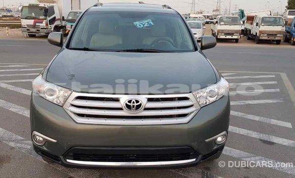 Buy Import Toyota Highlander Green Car in Import - Dubai in Dushanbe Buy Import Toyota Highlander Green Car in Import - Dubai in Dushanbe