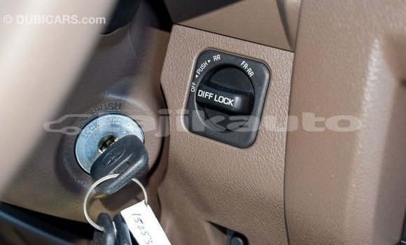 Buy Import Toyota Land Cruiser Beige Car in Import - Dubai in Dushanbe Buy Import Toyota Land Cruiser Beige Car in Import - Dubai in Dushanbe