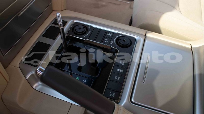 Big with watermark toyota land cruiser dushanbe import dubai 2510