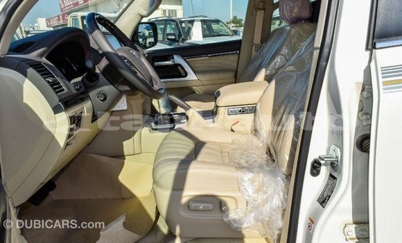 Buy Import Toyota Land Cruiser White Car in Import - Dubai in Dushanbe Buy Import Toyota Land Cruiser White Car in Import - Dubai in Dushanbe