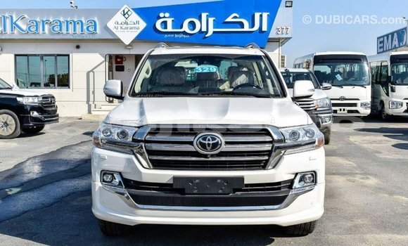 Buy Import Toyota Land Cruiser White Car in Import - Dubai in Dushanbe Buy Import Toyota Land Cruiser White Car in Import - Dubai in Dushanbe
