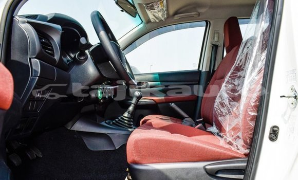 Buy Import Toyota Hilux White Car in Import - Dubai in Dushanbe Buy Import Toyota Hilux White Car in Import - Dubai in Dushanbe