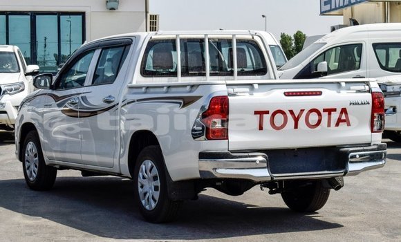 Buy Import Toyota Hilux White Car in Import - Dubai in Dushanbe Buy Import Toyota Hilux White Car in Import - Dubai in Dushanbe
