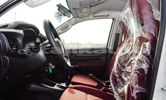 Buy Import Toyota Hilux White Car in Import - Dubai in Dushanbe Buy Import Toyota Hilux White Car in Import - Dubai in Dushanbe