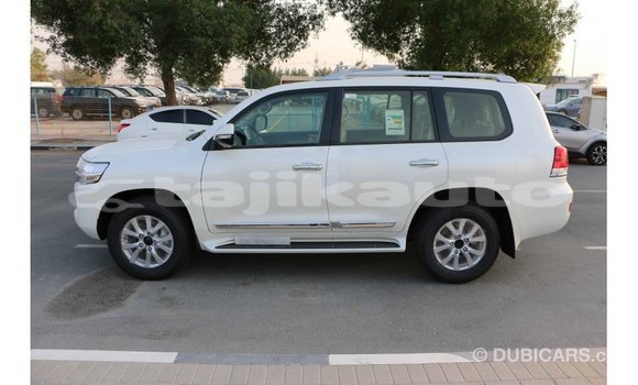 Buy Import Toyota Land Cruiser White Car in Import - Dubai in Dushanbe Buy Import Toyota Land Cruiser White Car in Import - Dubai in Dushanbe