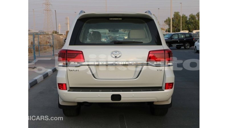Big with watermark toyota land cruiser dushanbe import dubai 2545