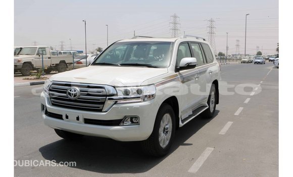 Buy Import Toyota Land Cruiser White Car in Import - Dubai in Dushanbe Buy Import Toyota Land Cruiser White Car in Import - Dubai in Dushanbe