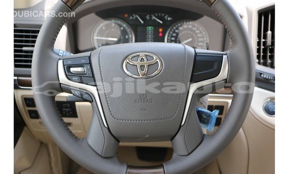 Buy Import Toyota Land Cruiser White Car in Import - Dubai in Dushanbe Buy Import Toyota Land Cruiser White Car in Import - Dubai in Dushanbe