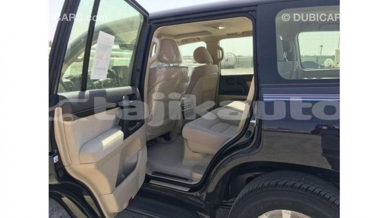 Big with watermark toyota land cruiser dushanbe import dubai 2551