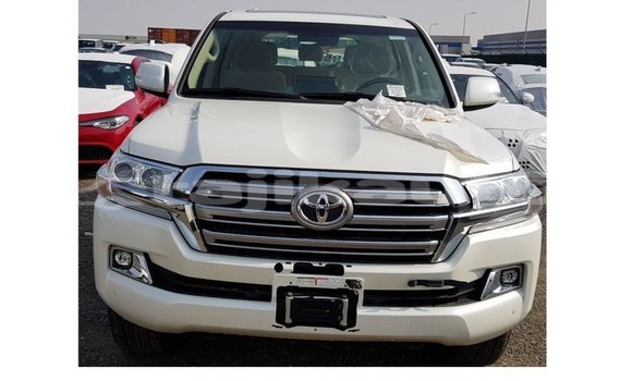 Buy Import Toyota Land Cruiser White Car in Import - Dubai in Dushanbe Buy Import Toyota Land Cruiser White Car in Import - Dubai in Dushanbe