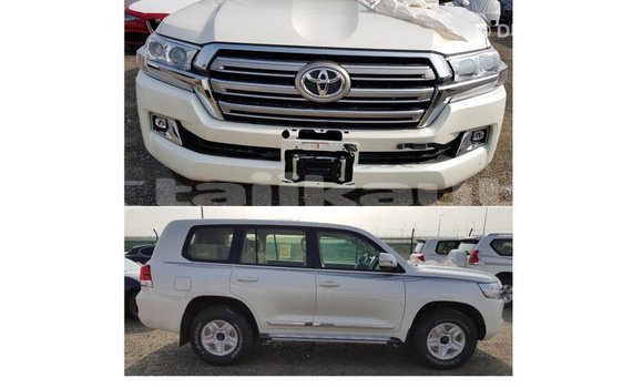 Buy Import Toyota Land Cruiser White Car in Import - Dubai in Dushanbe Buy Import Toyota Land Cruiser White Car in Import - Dubai in Dushanbe
