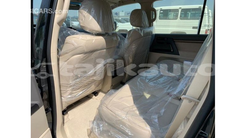 Big with watermark toyota land cruiser dushanbe import dubai 2579