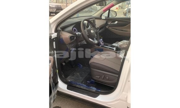 Buy Import Hyundai Santa Fe White Car in Import - Dubai in Dushanbe Buy Import Hyundai Santa Fe White Car in Import - Dubai in Dushanbe