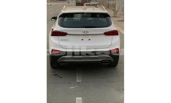 Buy Import Hyundai Santa Fe White Car in Import - Dubai in Dushanbe Buy Import Hyundai Santa Fe White Car in Import - Dubai in Dushanbe
